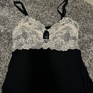 BLACK ADORE ME PAJAMA SET